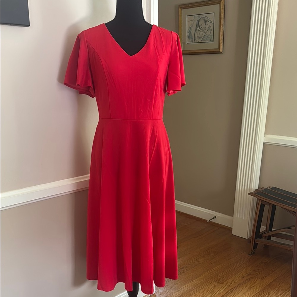 Chic Scarlet Midi Dress
